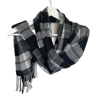 Old Navy Black and White Plaid Scarf